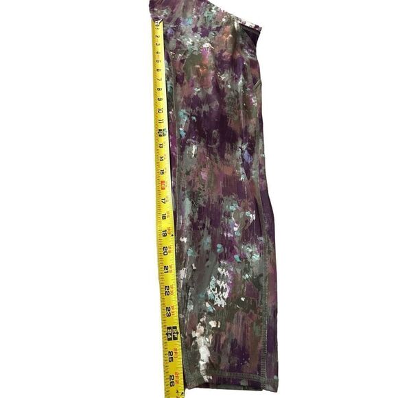 Tahari Sport Women’s Camouflage Double Cell Pocket Athletic Leggings. Size Large - Picture 8 of 8